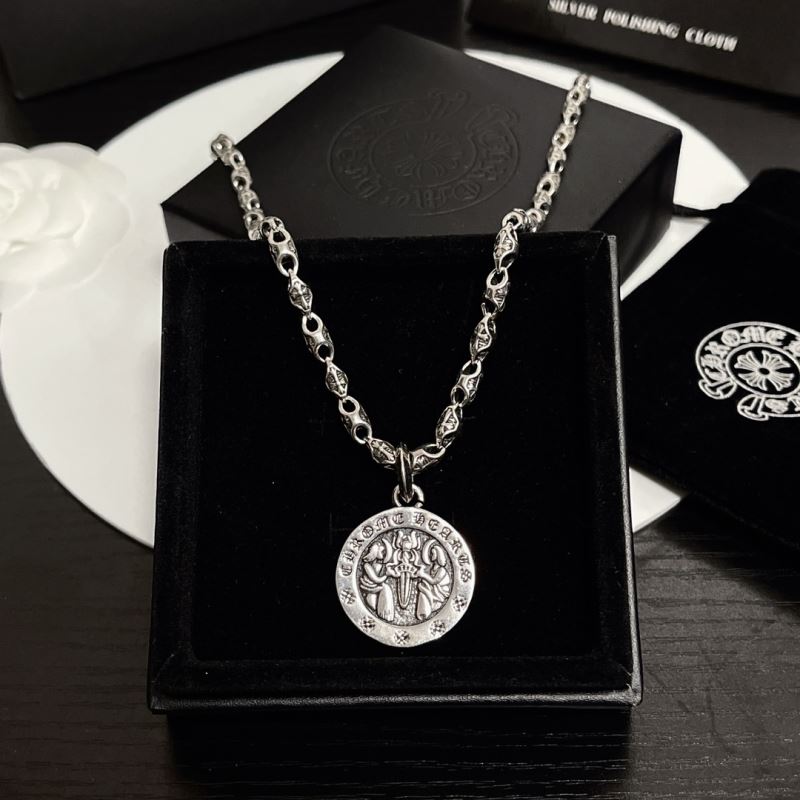 Ch**me He**ts necklaces